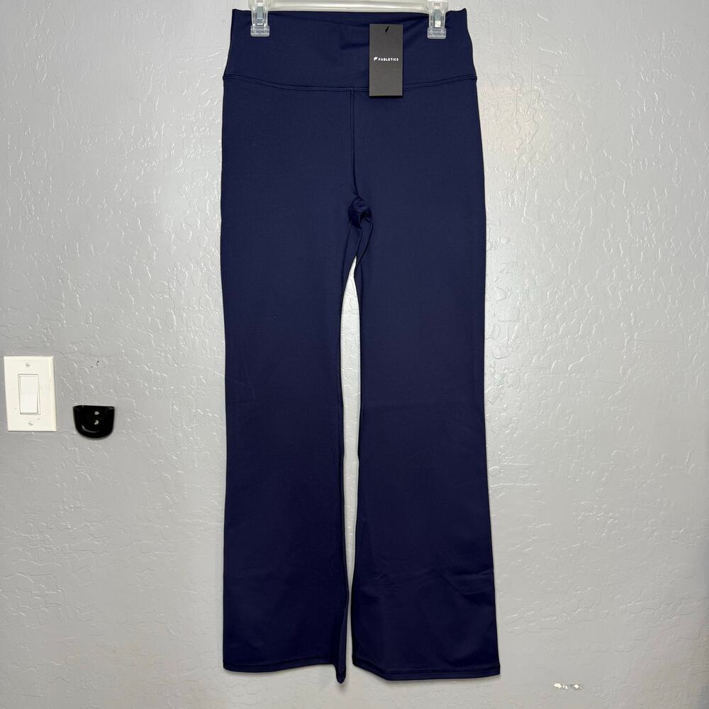 Fabletics Define High Waisted Flare Pant Deep Navy Blue NWT Size L⁠